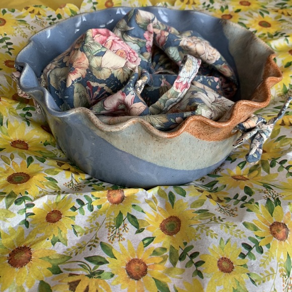 Vintage Clay Pen Pottery, bread warmer - Picture 3 of 7